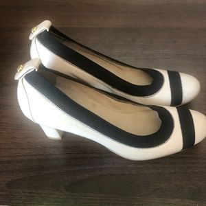 Stuart Weitzman Pumps